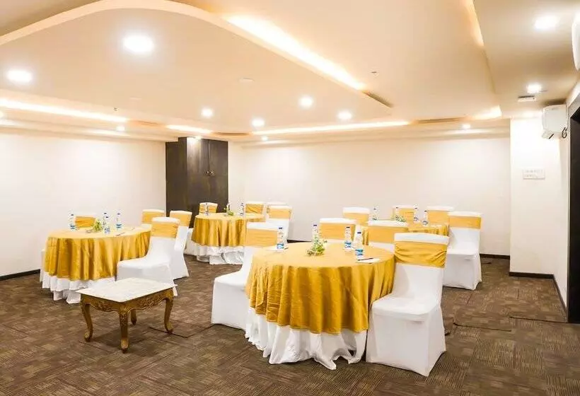 Fotos del hotel Bloomsuites I Electronics City:  15