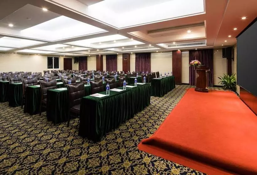 Fotos del hotel Gorgeous:  6