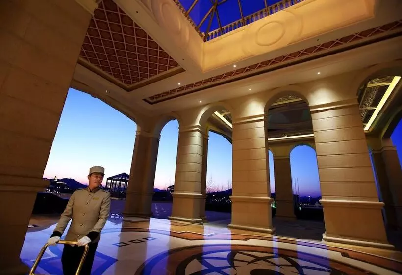 Fotos del hotel Crowne Plaza Qingdao Ocean Spring Resort, An Ihg:  4