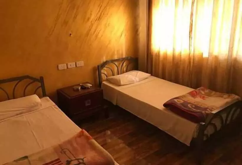 Sun Rise  & Hostel & Tours