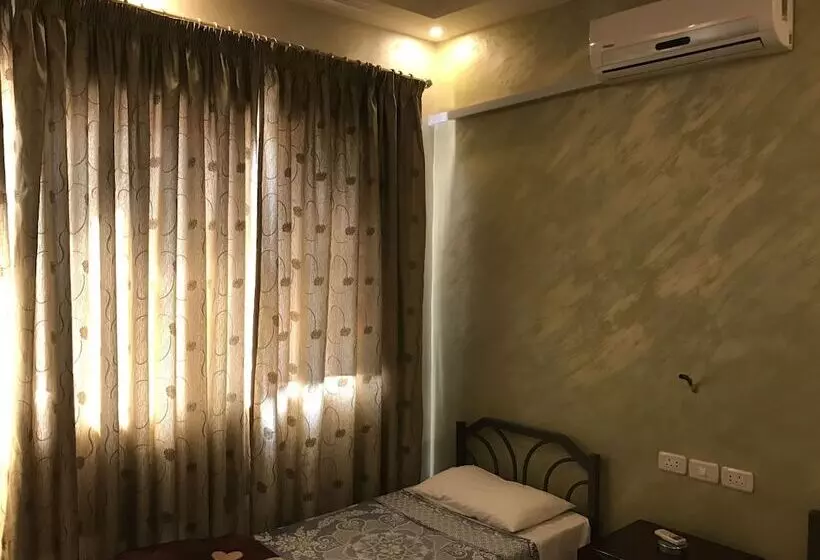 Fotos del hotel Sun Rise  & Hostel & Tours:  11