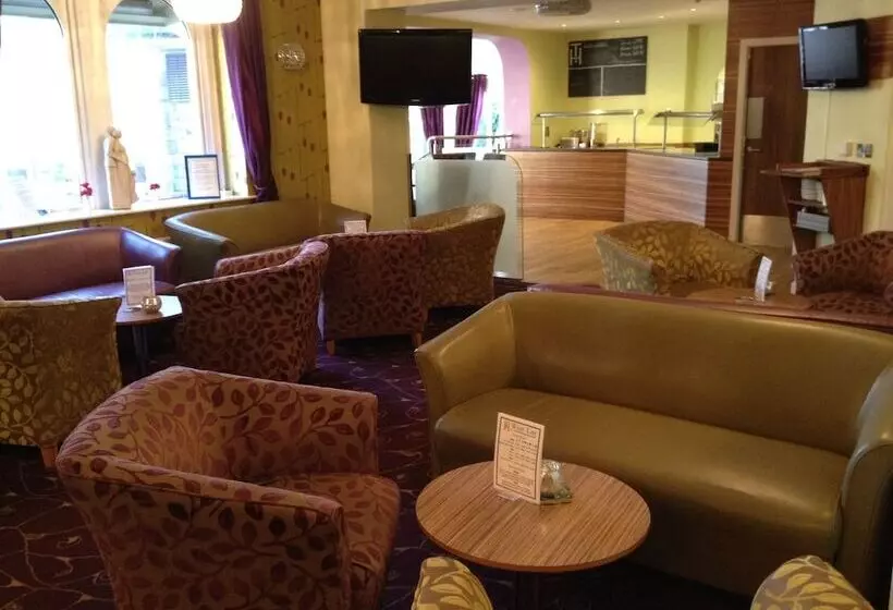 Fotos del hotel Tower House:  2