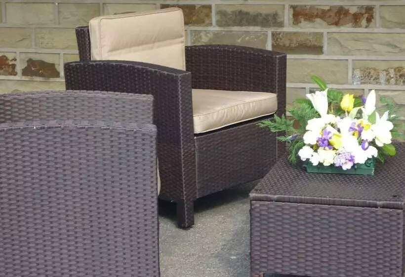 Fotos del hotel Tower House:  5