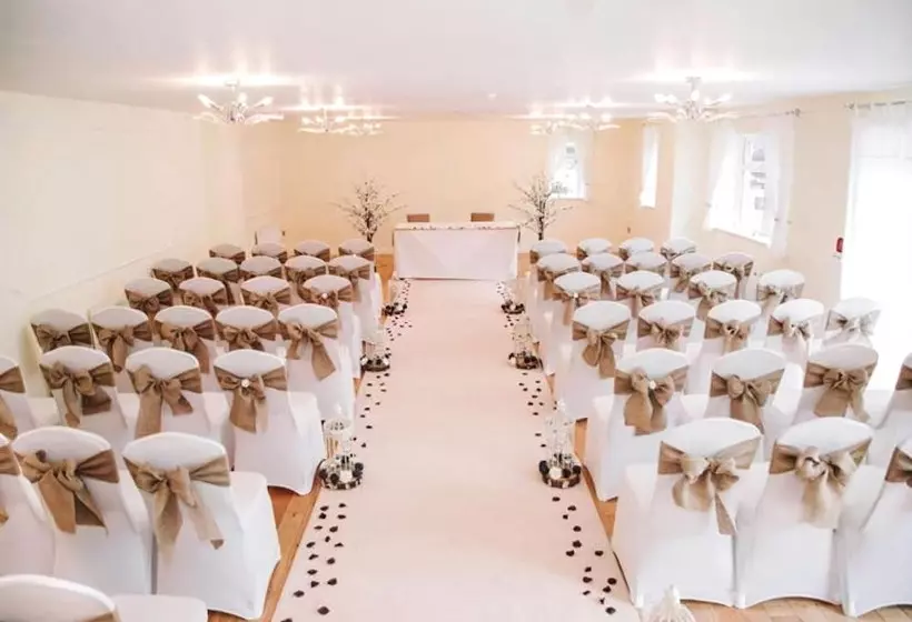 Fotos del hotel Tower House:  3