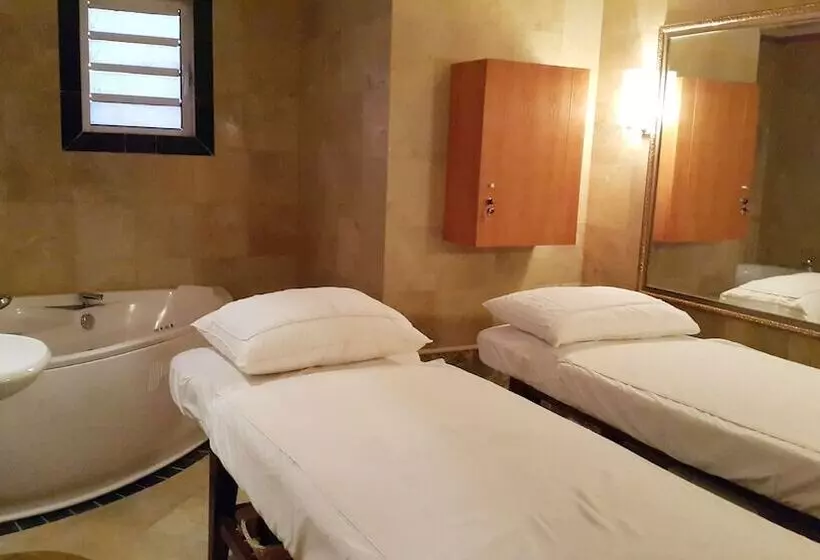 Fotos del hotel A25  & Spa:  2