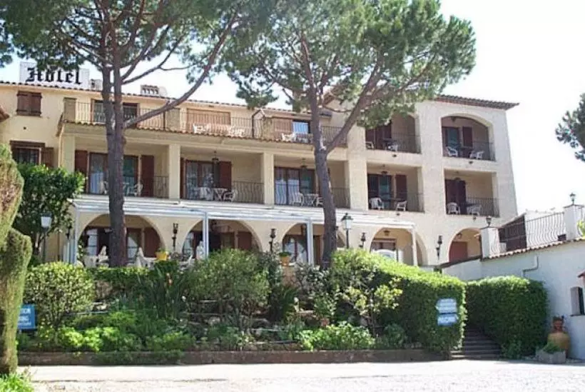 Fotos del hotel Castel Garoupe:  15