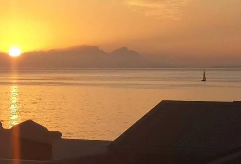 Fotos del hotel Gordon's Beach Lodge:  9