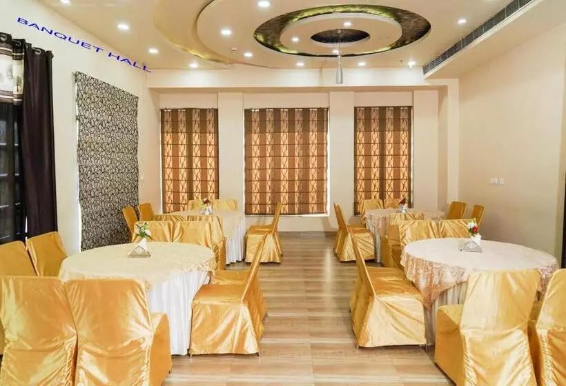 Fotos del hotel Yash Regency:  4