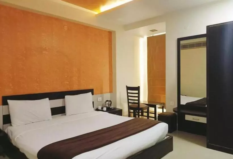 Fotos del hotel Yash Regency:  15