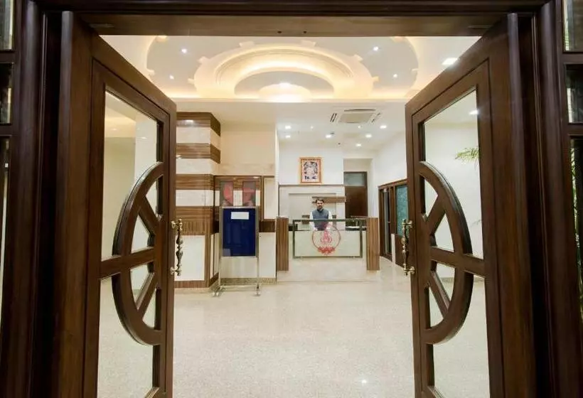 Fotos del hotel Yash Regency:  7