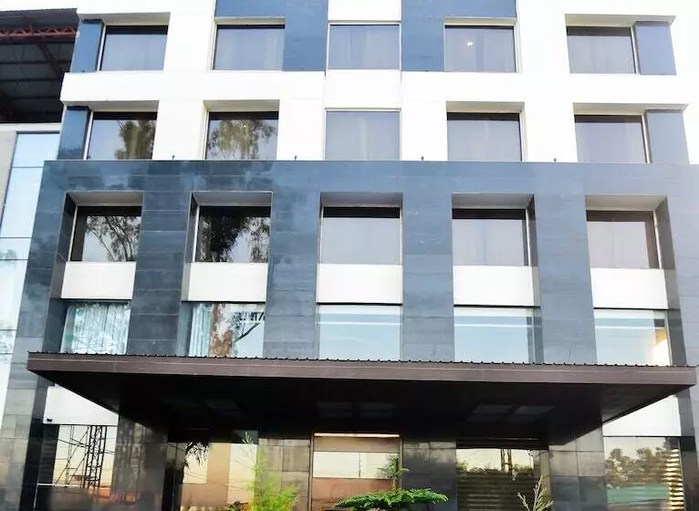 Fotos del hotel Regenta Almeida Zirakpur Chandigarh:  6