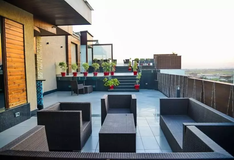 Fotos del hotel Regenta Almeida Zirakpur Chandigarh:  11