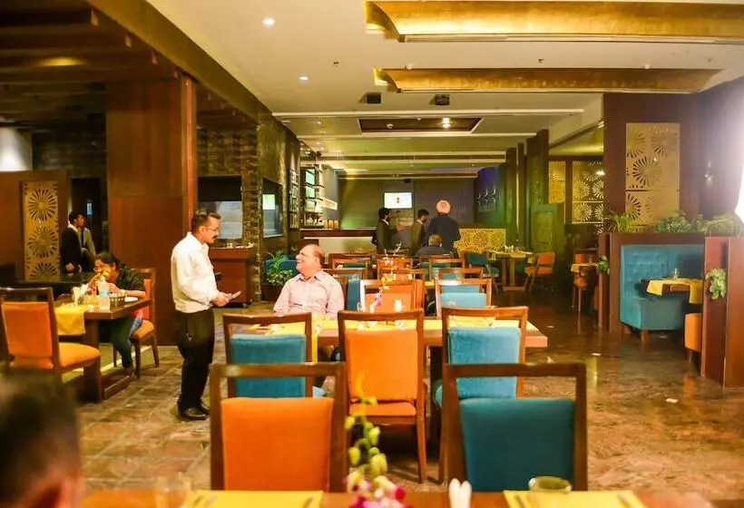 Fotos del hotel Regenta Almeida Zirakpur Chandigarh:  15