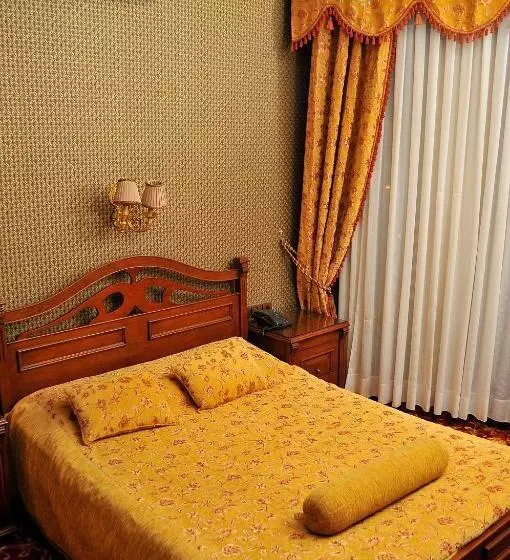 Fotos del hotel Grand  De Londres:  17