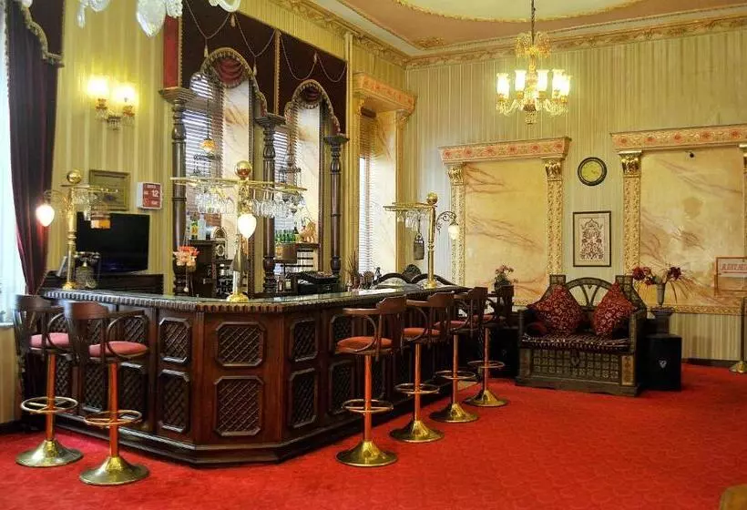 Fotos del hotel Grand  De Londres:  5