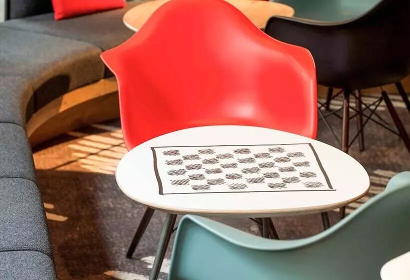 Fotos del hotel Ibis Paris Avenue De La Republique:  11