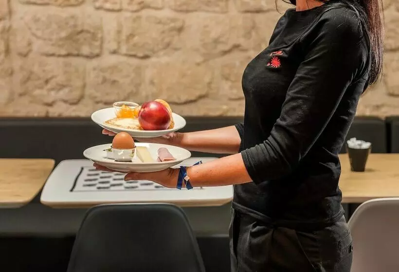 Fotos del hotel Ibis Paris Avenue De La Republique:  24