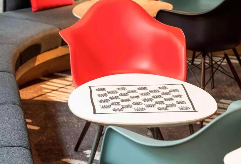 Fotos del hotel Ibis Paris Avenue De La Republique:  5