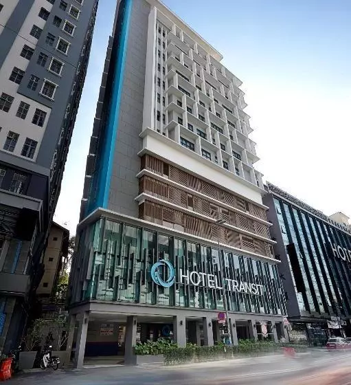 Transit Kuala Lumpur
