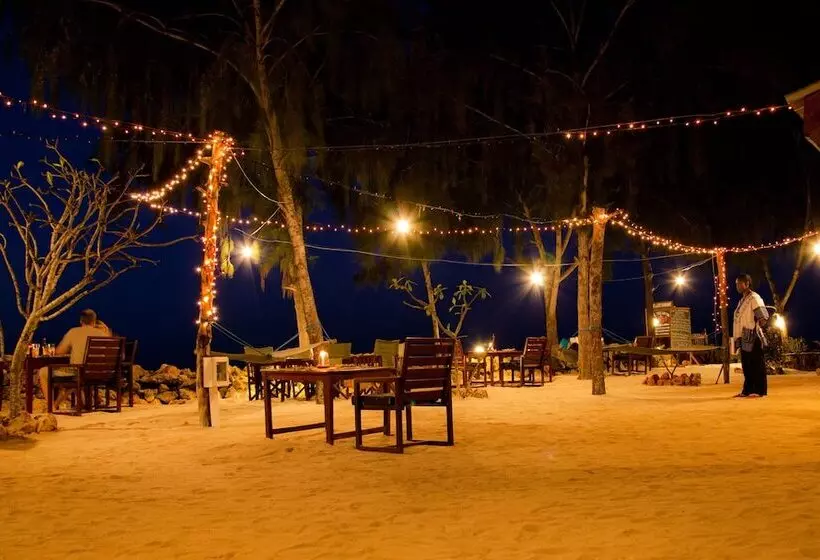 Fotos del hotel Flame Tree Cottages:  3