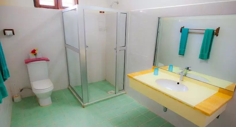 Fotos del hotel Flame Tree Cottages:  9