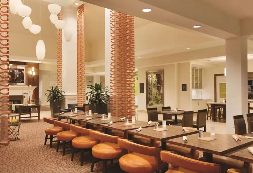 Fotos del hotel Hilton Garden Inn Boston Logan Airport:  6