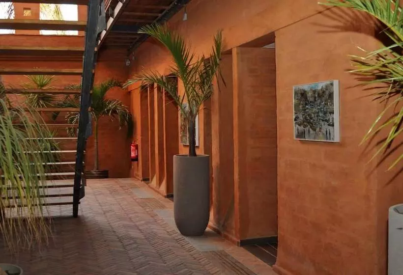 Fotos del hotel Le Djoloff:  24