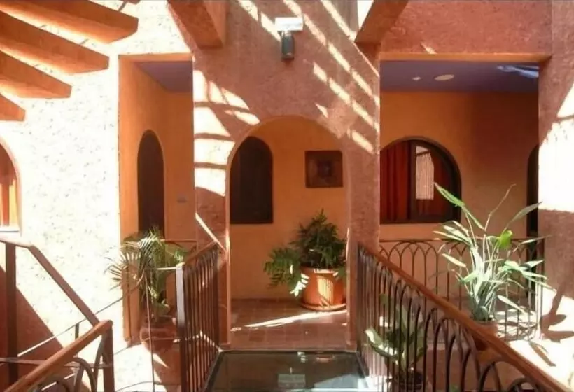 Fotos del hotel Le Djoloff:  19