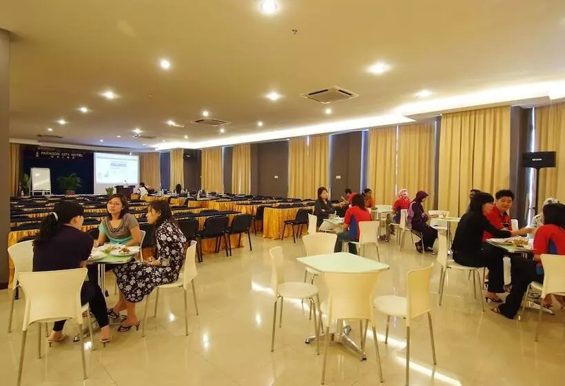 Fotos del hotel Paragon City:  6