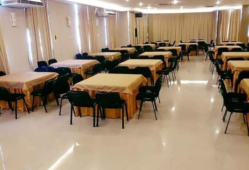 Fotos del hotel Paragon City:  3