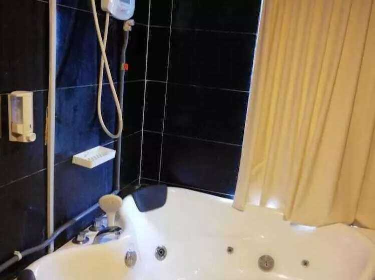 Fotos del hotel Paragon City:  7