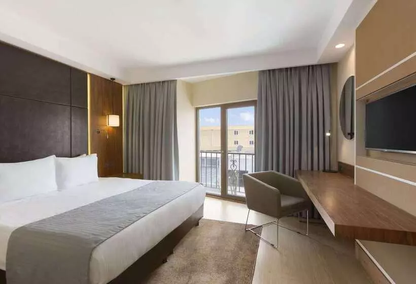 Fotos del hotel Ramada By Wyndham Istanbul Florya:  14