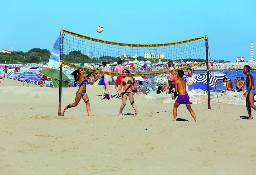 Village Camping Joker