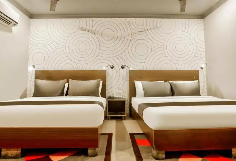 Fotos del hotel Collection O 30111  Everest:  19