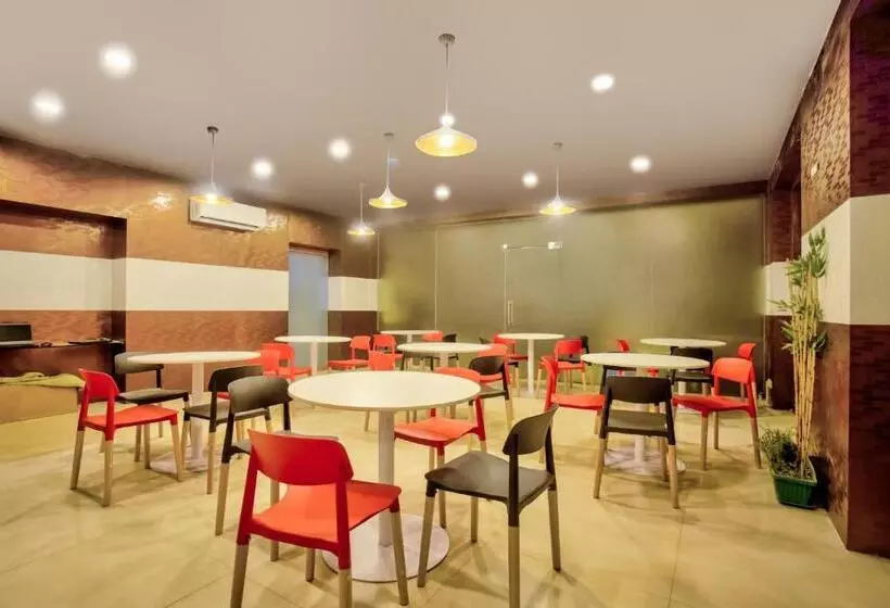 Fotos del hotel Collection O 30111  Everest:  10