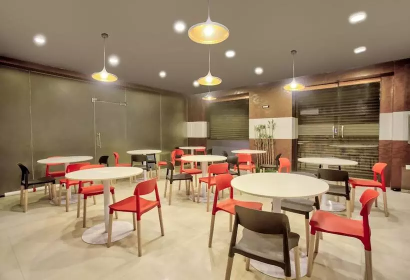 Fotos del hotel Collection O 30111  Everest:  6