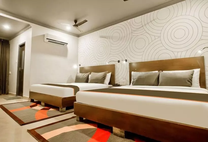 Fotos del hotel Collection O 30111  Everest:  9