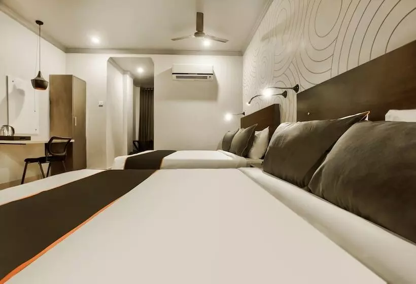 Fotos del hotel Collection O 30111  Everest:  25