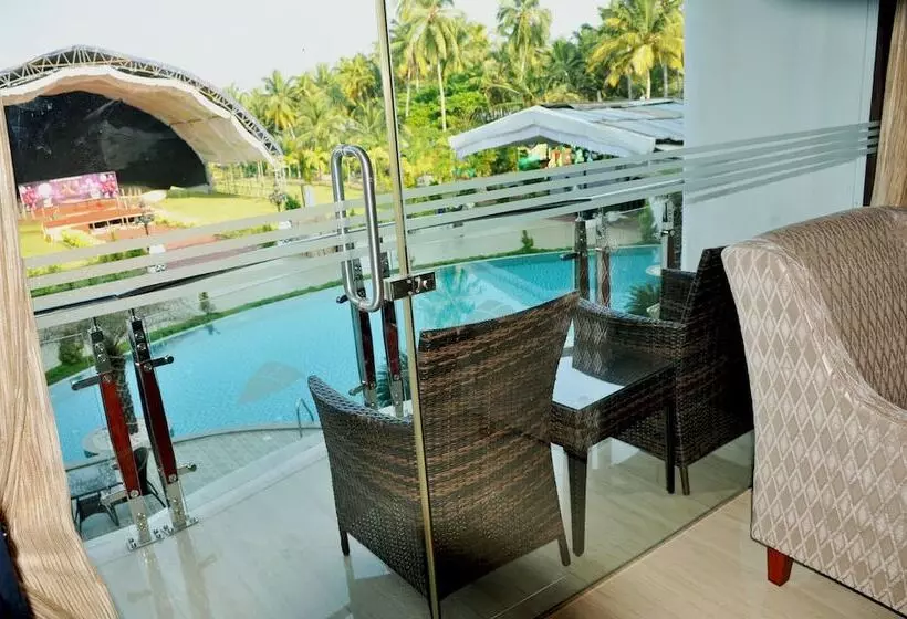 Fotos del hotel Lake Palace Trivandrum:  3