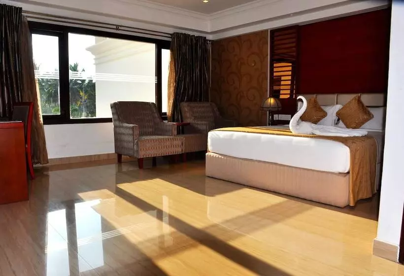 Fotos del hotel Lake Palace Trivandrum:  16