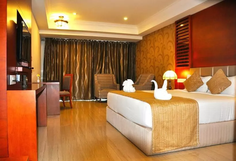 Fotos del hotel Lake Palace Trivandrum:  14