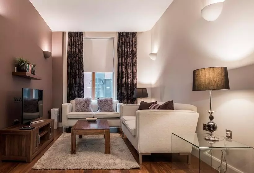 Fotos del hotel The Chambers  Park Place  Apartments:  13