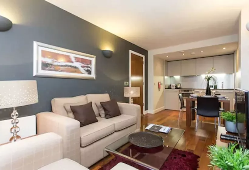 Fotos del hotel The Chambers  Park Place  Apartments:  19