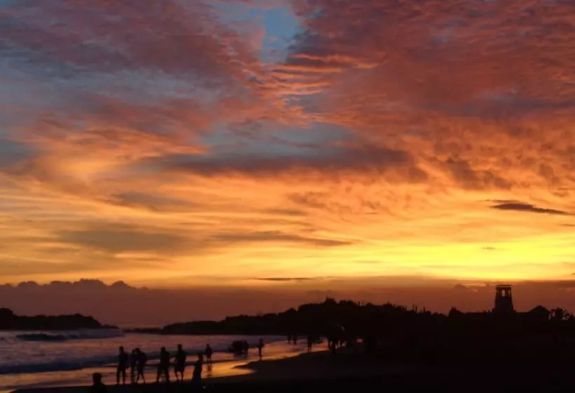 Fotos del hotel Unwind Hotels And Resort:  3