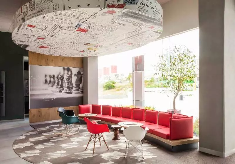 Fotos del hotel Ibis Queretaro:  3