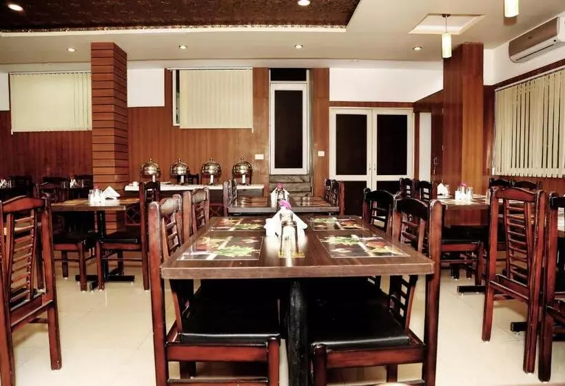 Fotos del hotel Narayans Leela Inn:  4