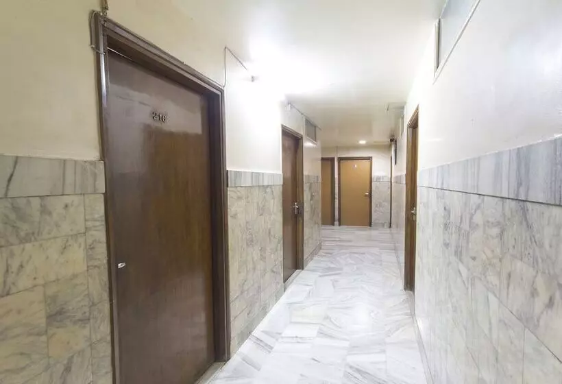 Fotos del hotel Oyo Rooms Chembur Monorail Station:  9