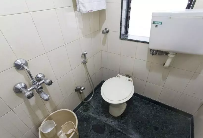 Fotos del hotel Oyo Rooms Chembur Monorail Station:  7