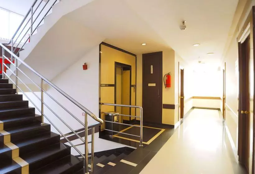 Fotos del hotel Treebo Trend Grand Plaza Nampally:  2