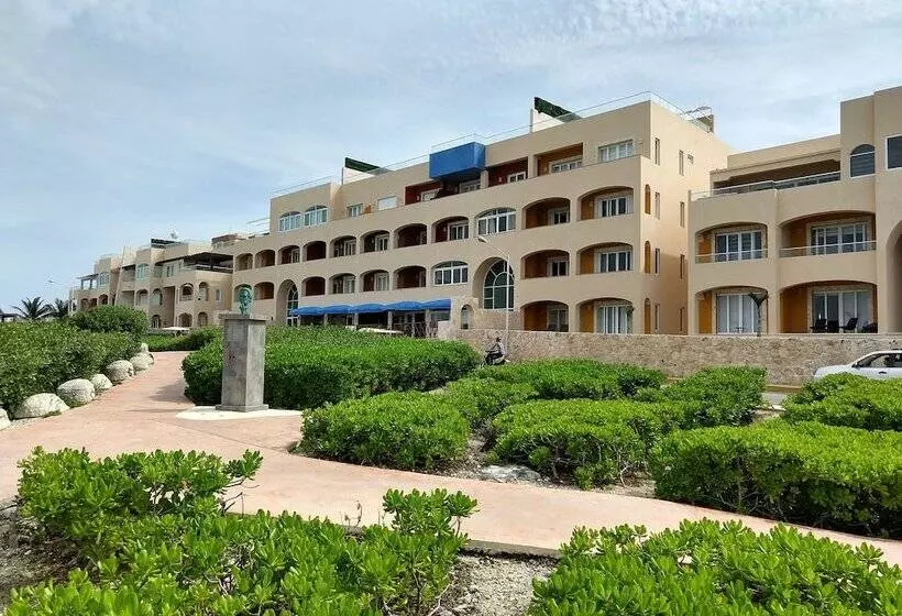 Fotos del hotel Isla 33 Resort & Villas:  10